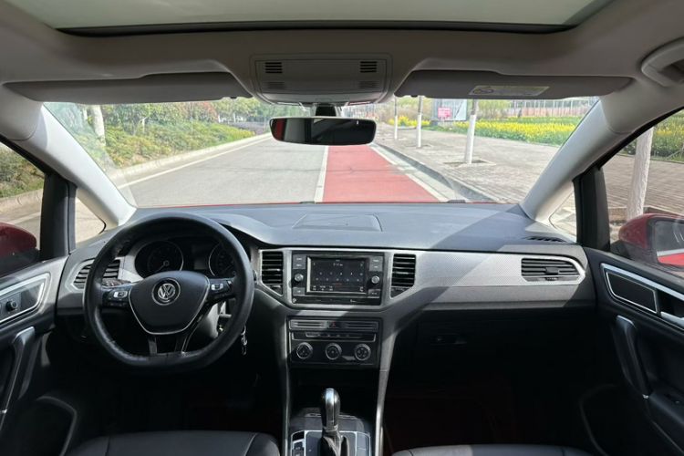 Used Volkswagen Golf Sportsvan 2019 280TSI Automatic Trendy Edition China V Standard Interior 1