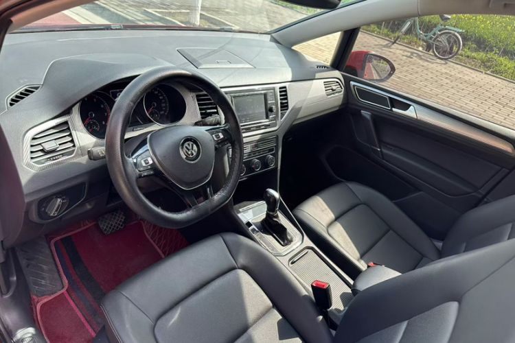 Used Volkswagen Golf Sportsvan 2019 280TSI Automatic Trendy Edition China V Standard Interior 2