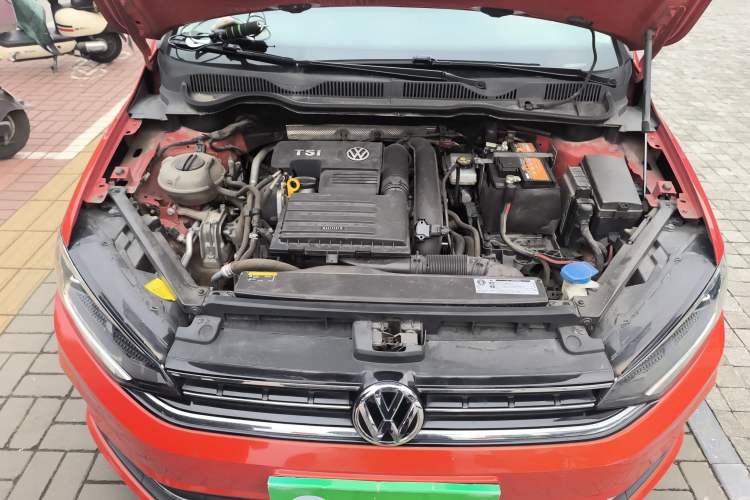 Used Volkswagen Golf Sportsvan 2019 280TSI Automatic Trendy Edition China V Standard Engine Bay