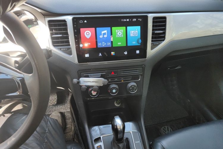 Used Volkswagen Golf Sportsvan 2019 1.6L Automatic Pure Model China V Standard Audio And AC Panel