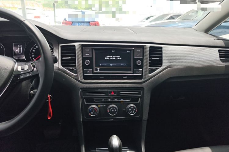 Used Volkswagen Golf Sportsvan 2019 280TSI Automatic Trendy Model China VI Standard Audio And AC Panel