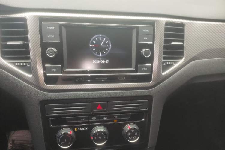 Used Volkswagen Golf Sportsvan 2019 280TSI Automatic Trendy Model China VI Standard Audio And AC Panel