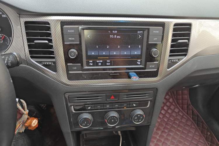 Used Volkswagen Golf Sportsvan 2019 280TSI Automatic Trendy Edition China V Standard Audio And AC Panel