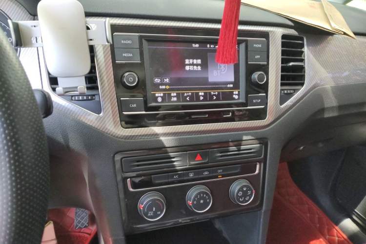 Used Volkswagen Golf Sportsvan 2019 280TSI Automatic Trendy Edition China V Standard Audio And AC Panel