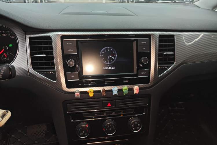 Used Volkswagen Golf Sportsvan 2019 280TSI Automatic Guardian Edition China V Standard Audio And AC Panel