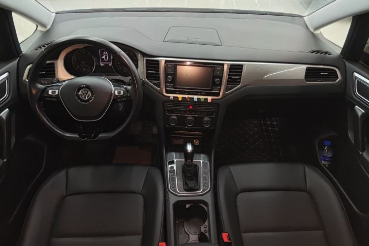 Used Volkswagen Golf Sportsvan 2019 280TSI Automatic Guardian Edition China V Standard Center Console