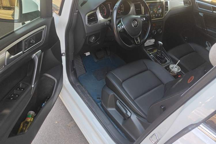Used Volkswagen Golf Sportsvan 2019 280TSI Automatic Guardian Edition China V Standard Driver Seat
