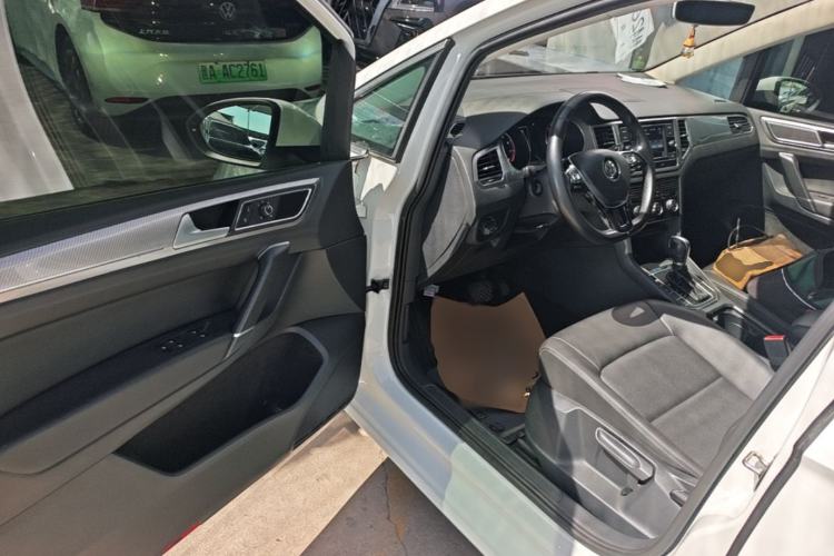 Used Volkswagen Golf Sportsvan 2019 280TSI Automatic Trendy Model China VI Standard Driver Seat