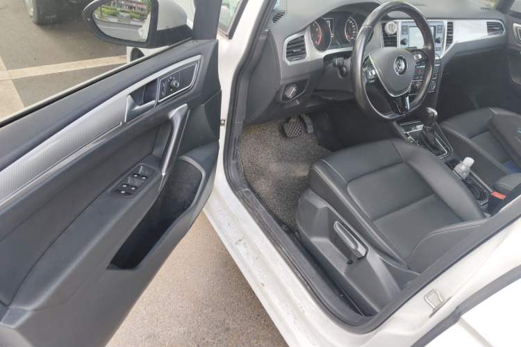Used Volkswagen Golf Sportsvan 2019 280TSI Automatic Trendy Edition China V Standard Driver Seat