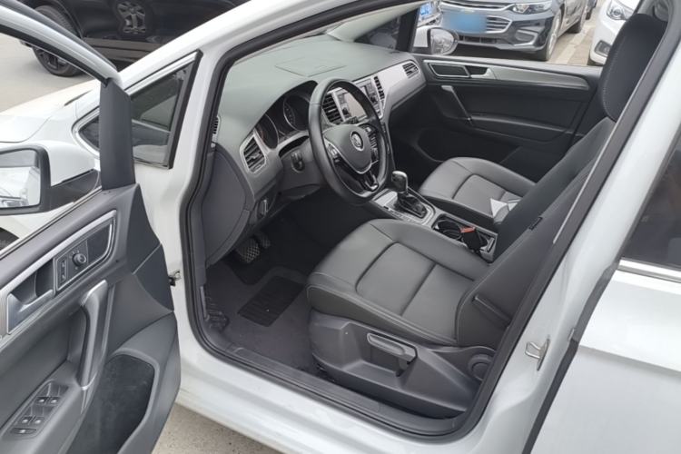 Used Volkswagen Golf Sportsvan 2019 280TSI Automatic Trendy Edition China V Standard Driver Seat