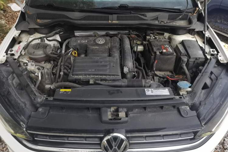 Used Volkswagen Golf Sportsvan 2019 280TSI Automatic Trendy Edition China V Standard Engine Bay