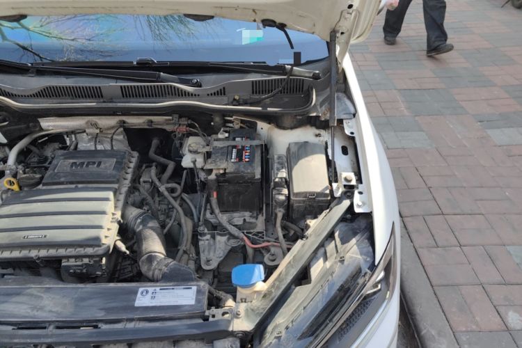 Used Volkswagen Golf Sportsvan 2019 1.6L Automatic Pure Model China V Standard Engine Bay Left