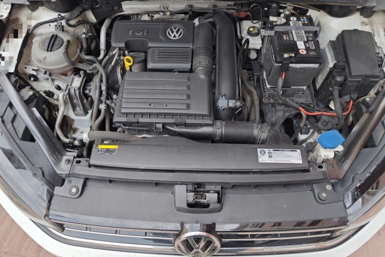 Used Volkswagen Golf Sportsvan 2019 280TSI Automatic Trendy Edition China V Standard Engine Bay