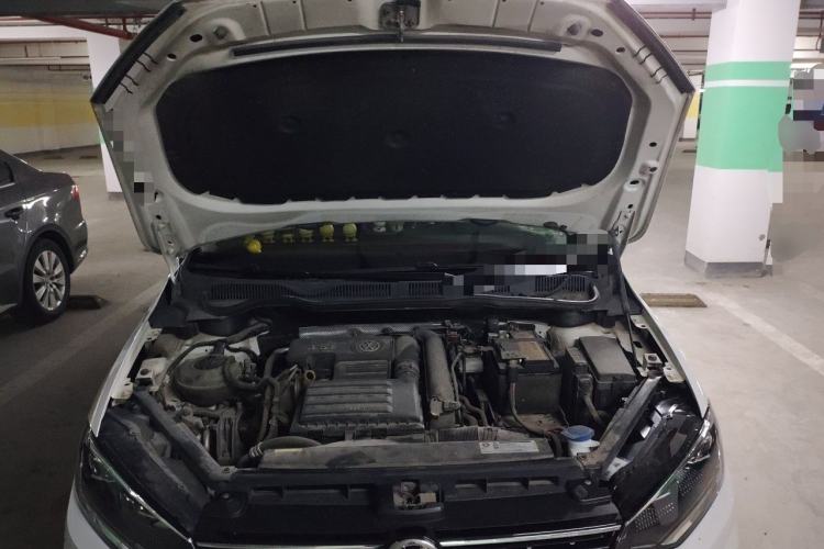 Used Volkswagen Golf Sportsvan 2019 280TSI Automatic Sentinel Model China VI Standard Engine Bay