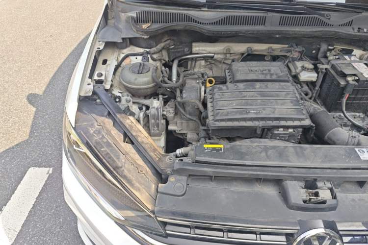 Used Volkswagen Golf Sportsvan 2019 1.6L Automatic Pure Model China V Standard Engine Bay Right