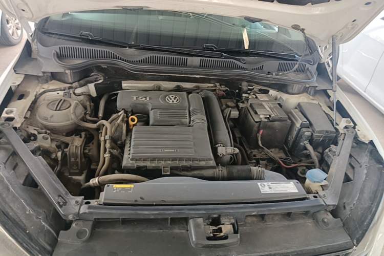 Used Volkswagen Golf Sportsvan 2019 280TSI Automatic Trendy Edition China V Standard Engine Bay