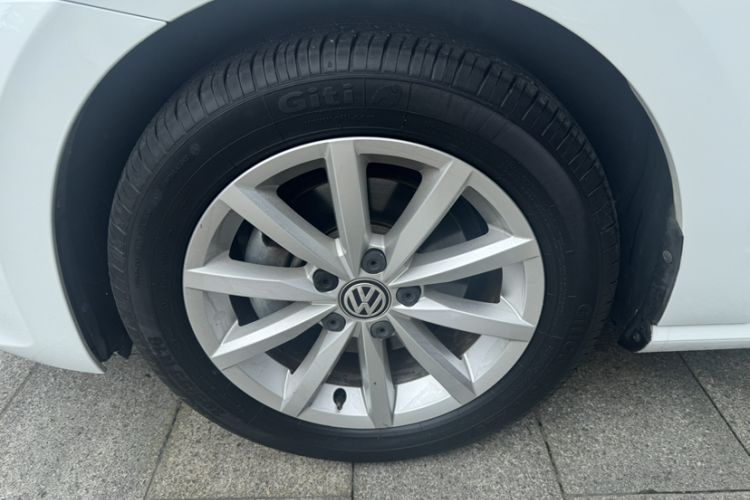 Used Volkswagen Golf Sportsvan 2019 280TSI Automatic Trendy Model China VI Standard Exterior 1