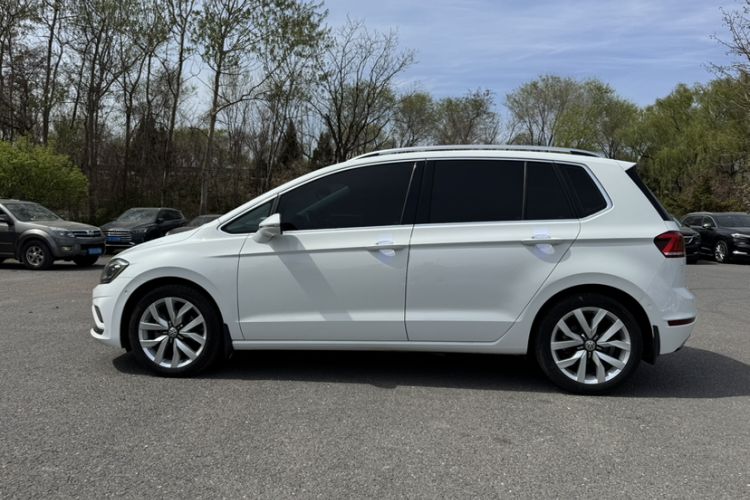 Used Volkswagen Golf Sportsvan 2019 280TSI Automatic Voyage Model China V Standard Exterior 3