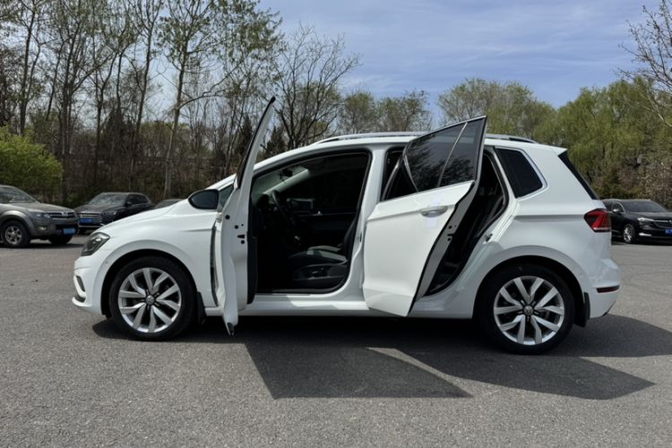 Used Volkswagen Golf Sportsvan 2019 280TSI Automatic Voyage Model China V Standard Exterior 4