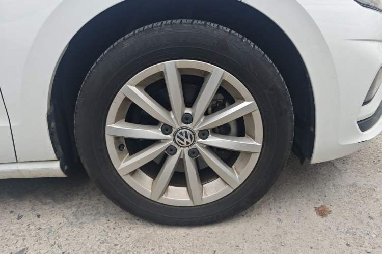Used Volkswagen Golf Sportsvan 2019 280TSI Automatic Trendy Model China VI Standard Exterior 7