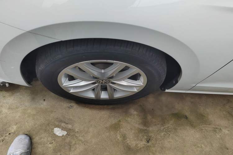 Used Volkswagen Golf Sportsvan 2019 200TSI Automatic C-HR Pure Version China VI Standard Exterior 7