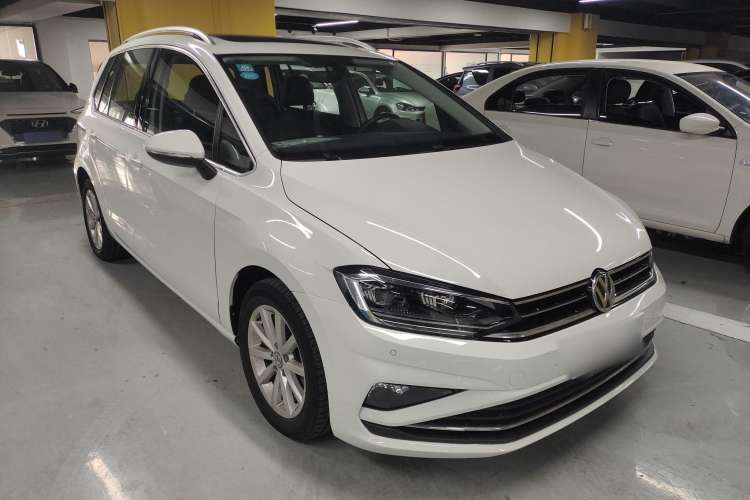 Used Volkswagen Golf Sportsvan 2019 280TSI Automatic Trendy Model China VI Standard Front Right 45 Deg