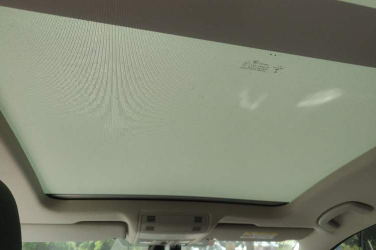 Used Volkswagen Golf Sportsvan 2019 280TSI Automatic Trendy Model China VI Standard Headliner