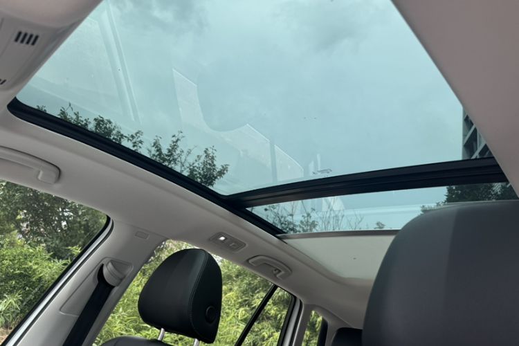 Used Volkswagen Golf Sportsvan 2019 280TSI Automatic Trendy Model China VI Standard Headliner