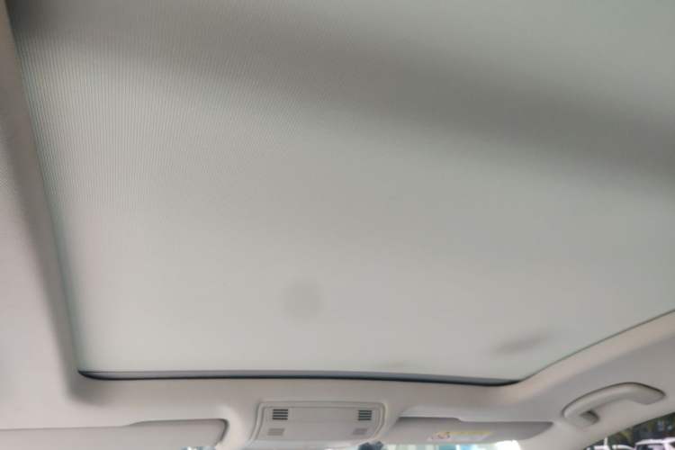 Used Volkswagen Golf Sportsvan 2019 280TSI Automatic Trendy Model China VI Standard Headliner