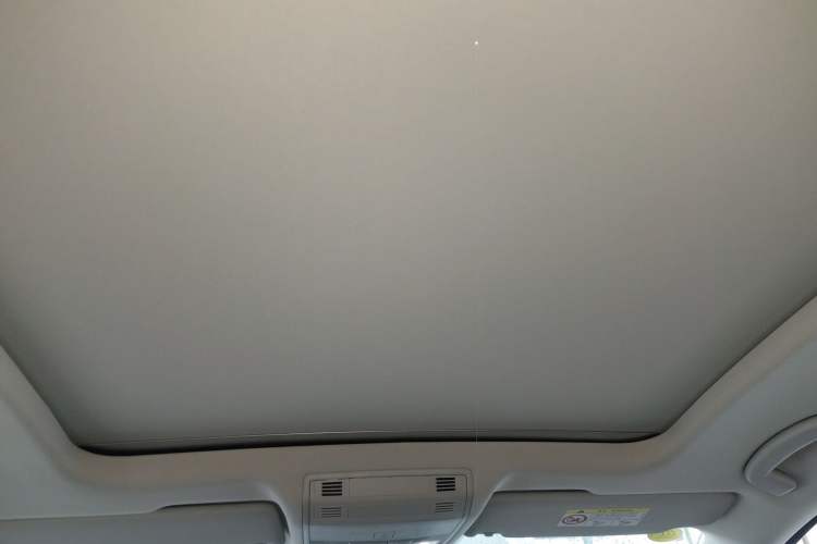 Used Volkswagen Golf Sportsvan 2019 280TSI Automatic Trendy Model China VI Standard Headliner