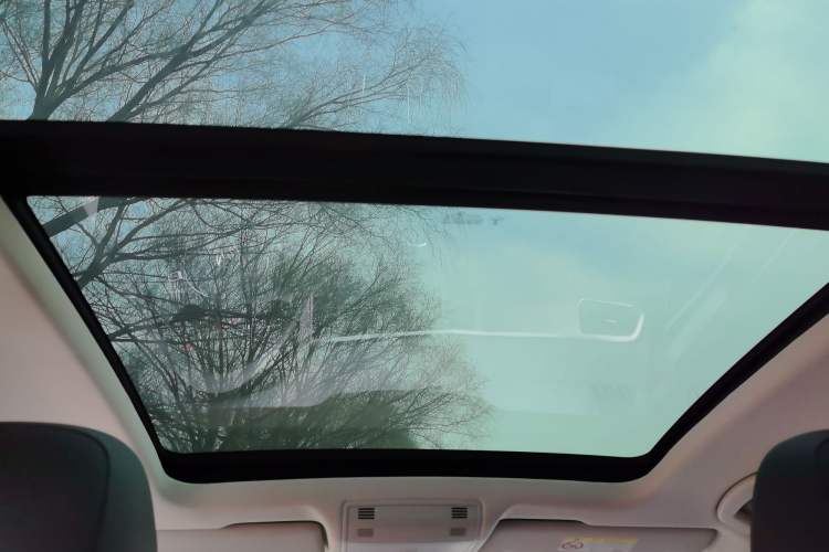 Used Volkswagen Golf Sportsvan 2019 280TSI Automatic Trendy Model China VI Standard Headliner