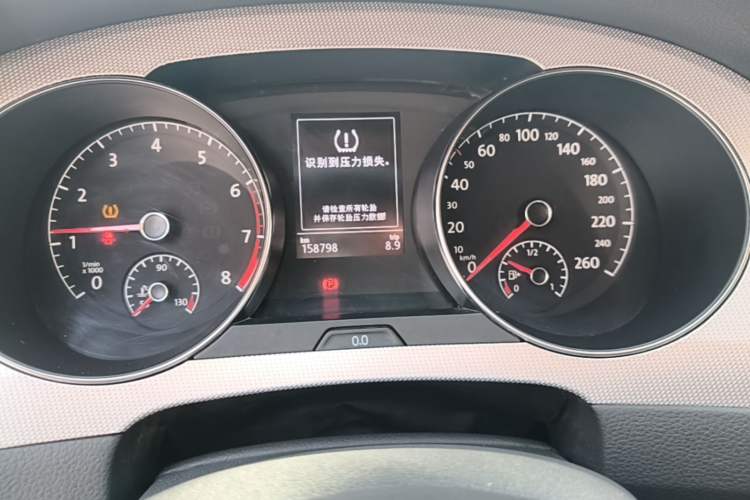 Used Volkswagen Golf Sportsvan 2019 1.6L Automatic Pure Model China V Standard Instrument Cluster