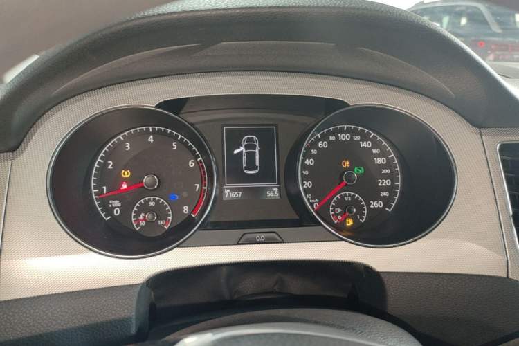 Used Volkswagen Golf Sportsvan 2019 1.6L Automatic Pure Model China V Standard Instrument Cluster