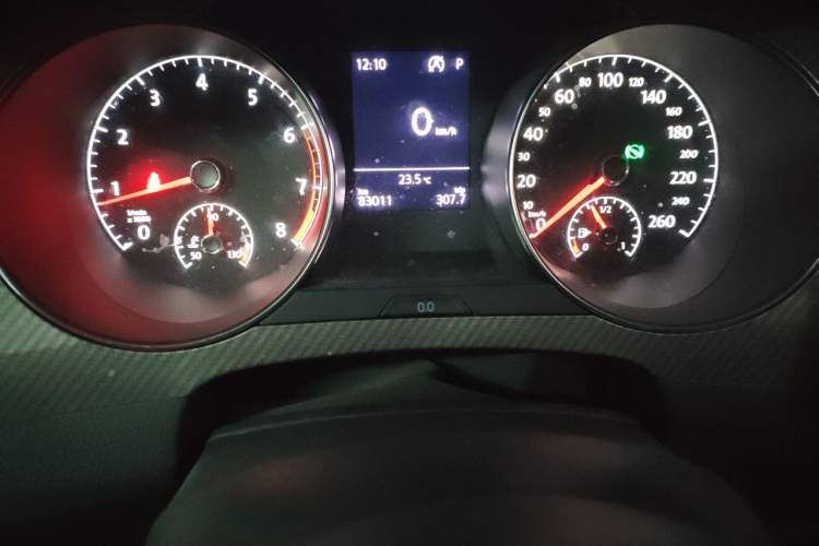 Used Volkswagen Golf Sportsvan 2019 280TSI Automatic Sentinel Model China VI Standard Instrument Cluster