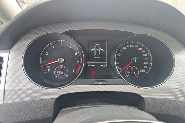 Used Volkswagen Golf Sportsvan 2019 1.6L Automatic Pure Model China V Standard Instrument Cluster