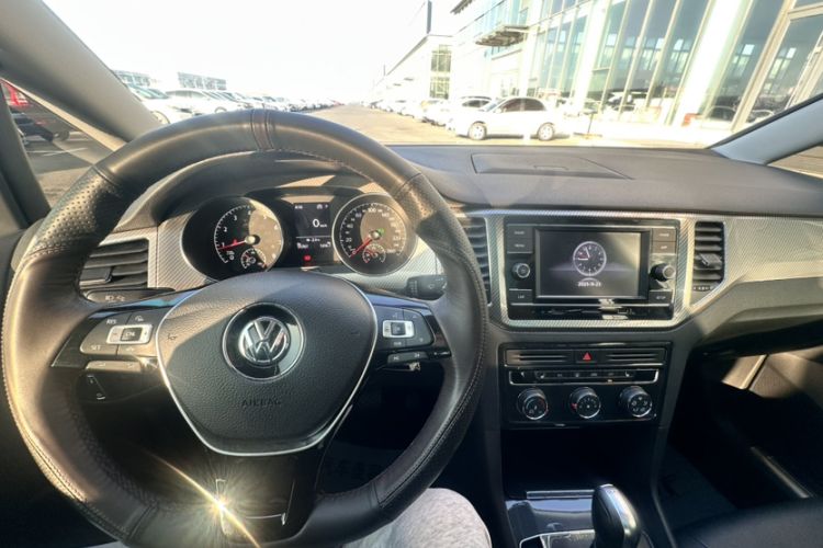 Used Volkswagen Golf Sportsvan 2019 280TSI Automatic Trendy Edition China V Standard Interior 1