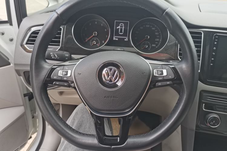 Used Volkswagen Golf Sportsvan 2019 280TSI Automatic Trendy Edition China V Standard Interior 1