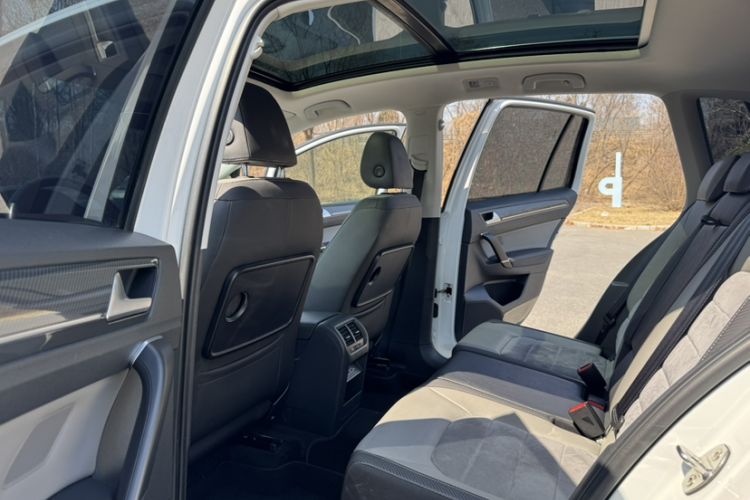 Used Volkswagen Golf Sportsvan 2019 280TSI Automatic Guardian Edition China V Standard Interior 5