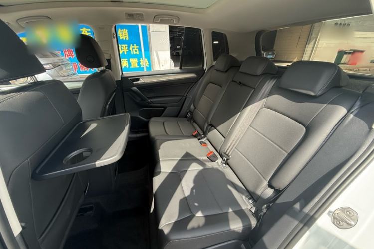 Used Volkswagen Golf Sportsvan 2019 280TSI Automatic Trendy Model China VI Standard Interior 8