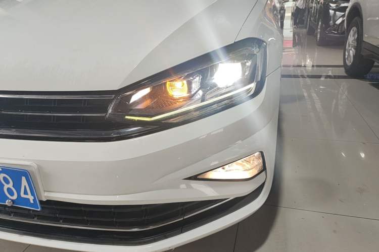 Used Volkswagen Golf Sportsvan 2019 1.6L Automatic Pure Model China V Standard Left Front Headlight