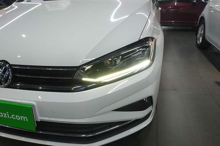 Used Volkswagen Golf Sportsvan 2019 280TSI Automatic Trendy Model China VI Standard Left Front Headlight