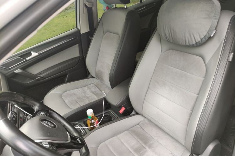 Used Volkswagen Golf Sportsvan 2019 280TSI Automatic Voyageur Model China VI Standard Left Front Seat