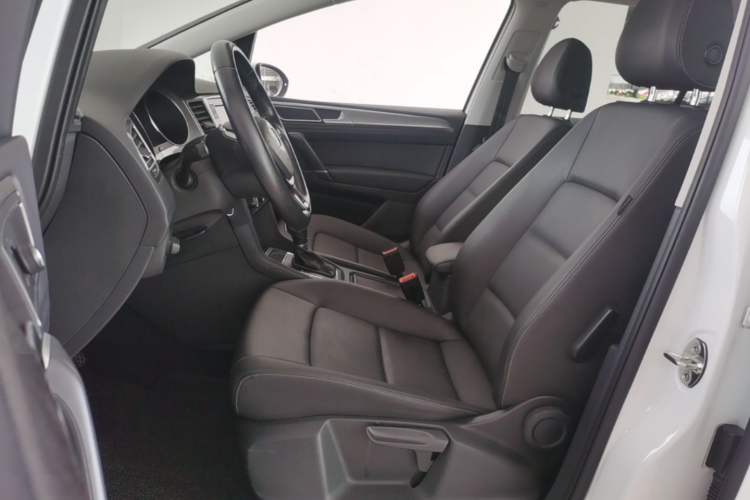 Used Volkswagen Golf Sportsvan 2019 280TSI Automatic Trendy Model China VI Standard Left Front Seat