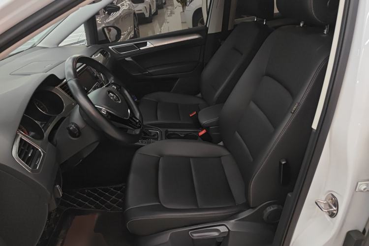 Used Volkswagen Golf Sportsvan 2019 280TSI Automatic Guardian Edition China V Standard Left Front Seat