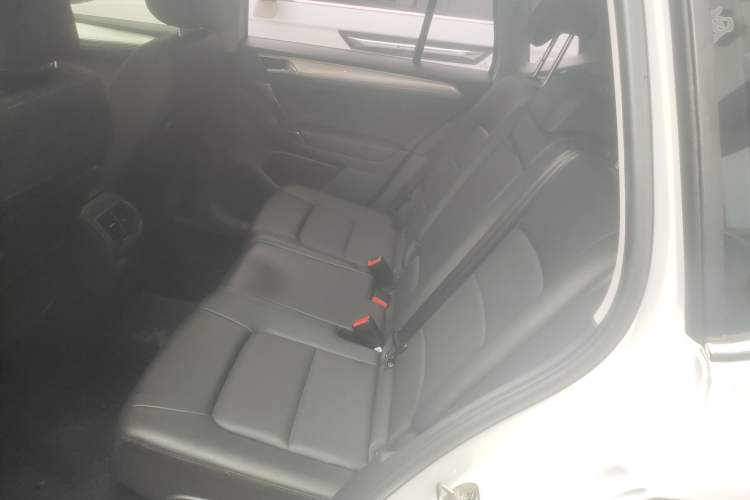 Used Volkswagen Golf Sportsvan 2019 280TSI Automatic Trendy Model China VI Standard Left Rear Seat