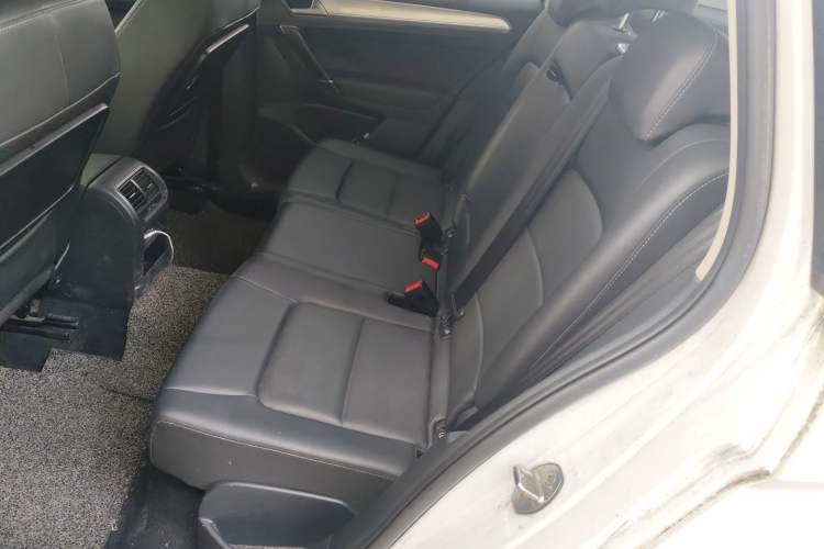 Used Volkswagen Golf Sportsvan 2019 280TSI Automatic Trendy Edition China V Standard Left Rear Seat
