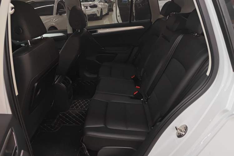 Used Volkswagen Golf Sportsvan 2019 280TSI Automatic Guardian Edition China V Standard Left Rear Seat