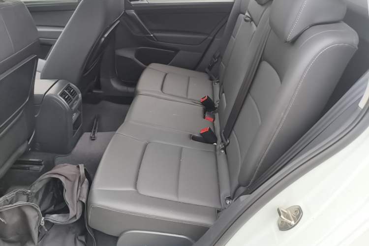 Used Volkswagen Golf Sportsvan 2019 280TSI Automatic Trendy Edition China V Standard Left Rear Seat