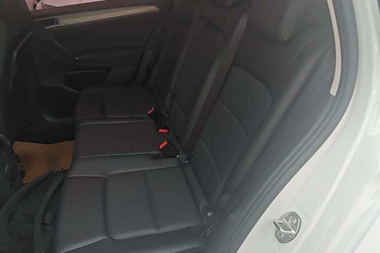 Used Volkswagen Golf Sportsvan 2019 280TSI Automatic Trendy Model China VI Standard Left Rear Seat