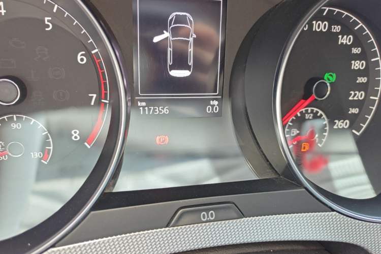 Used Volkswagen Golf Sportsvan 2019 1.6L Automatic Pure Model China V Standard Odometer Close Up